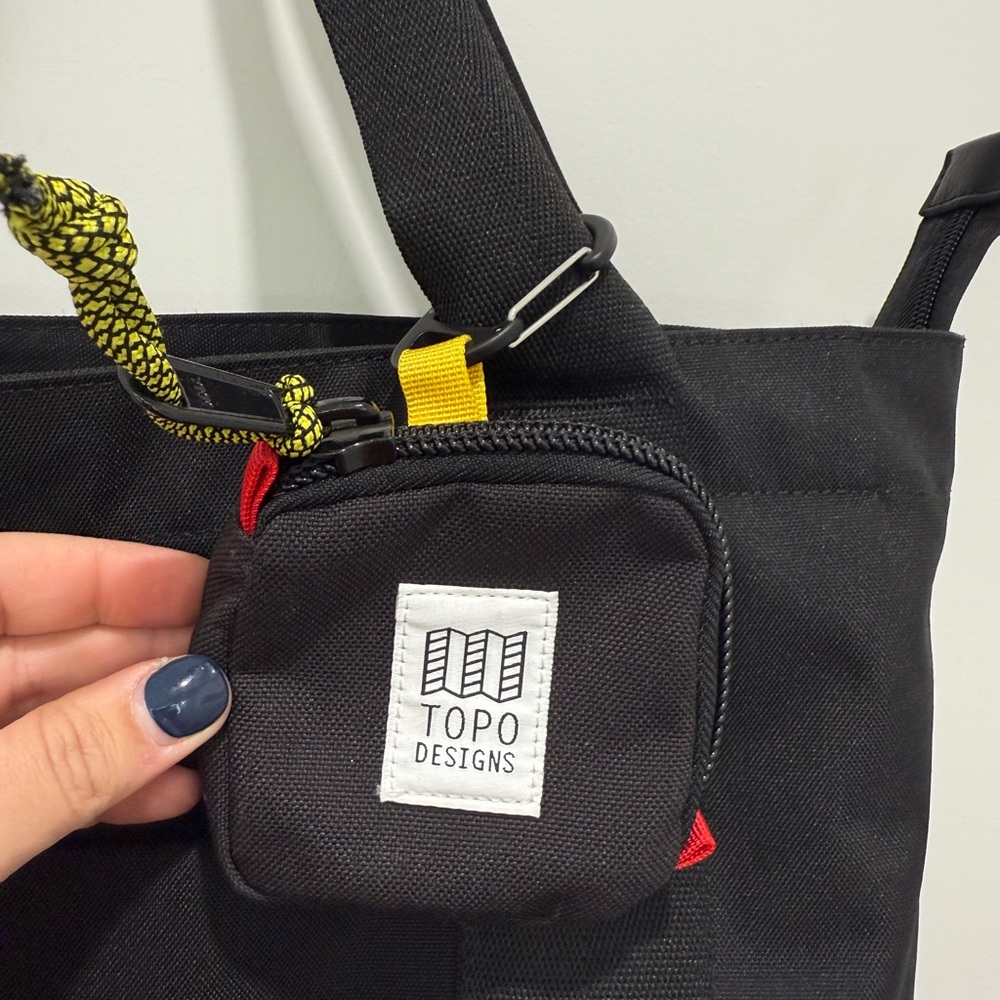 Beis Black Tote Bag - Free Accessory - Picture 8 of 12